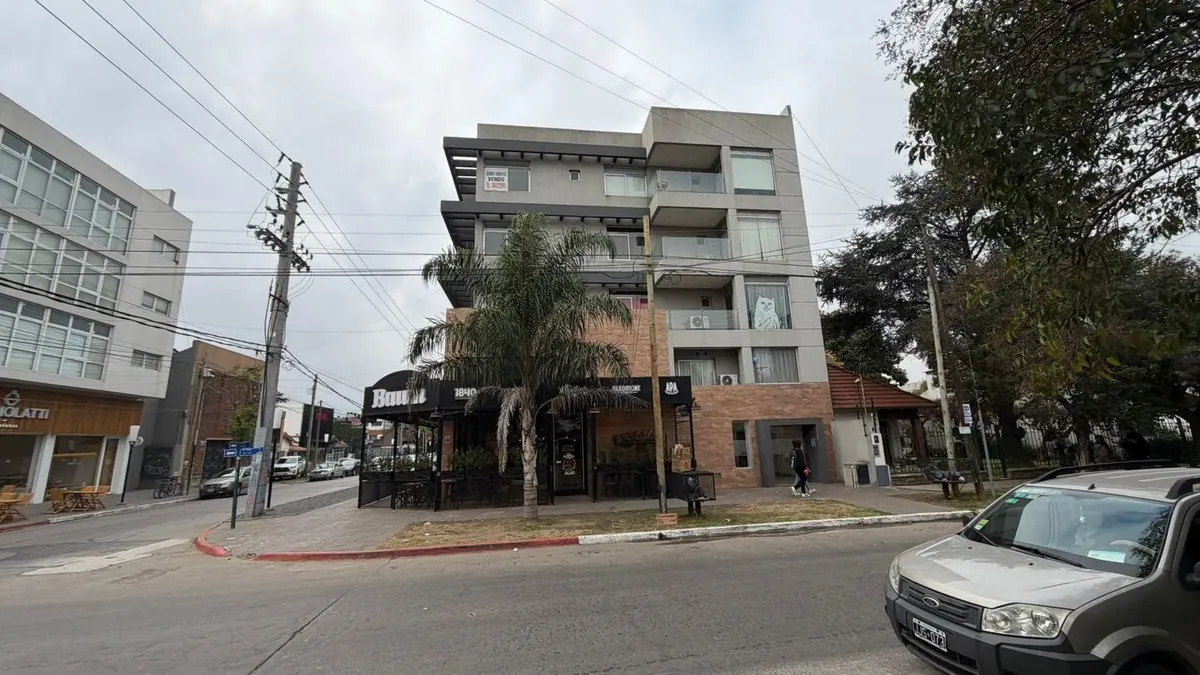 Departamento En Moreno