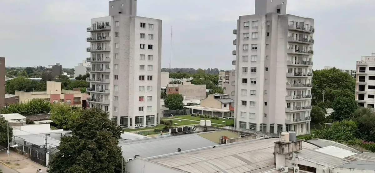 2-room apartment with balcony and parking