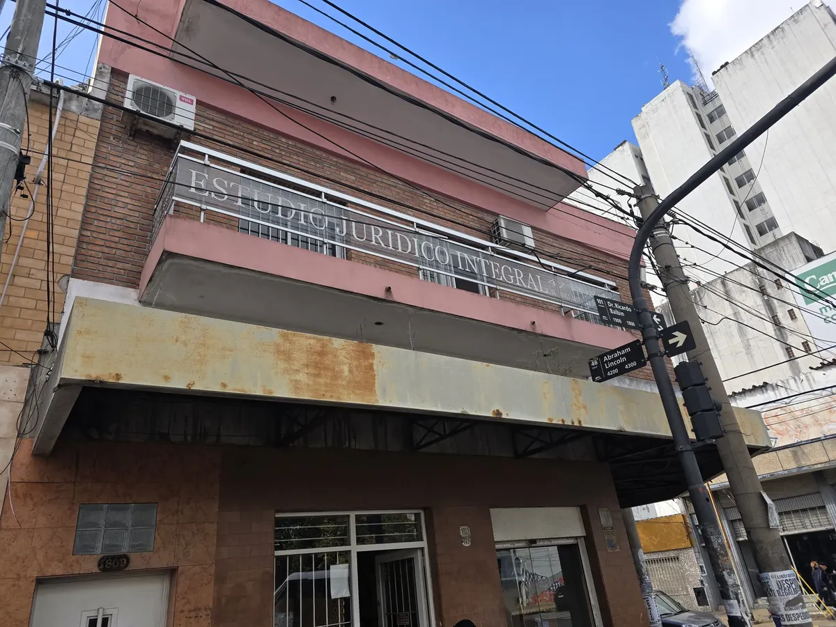 Muy Buen Ph 3 Amb Chico Al Frente, En Alquiler 1° Piso Por Escalera