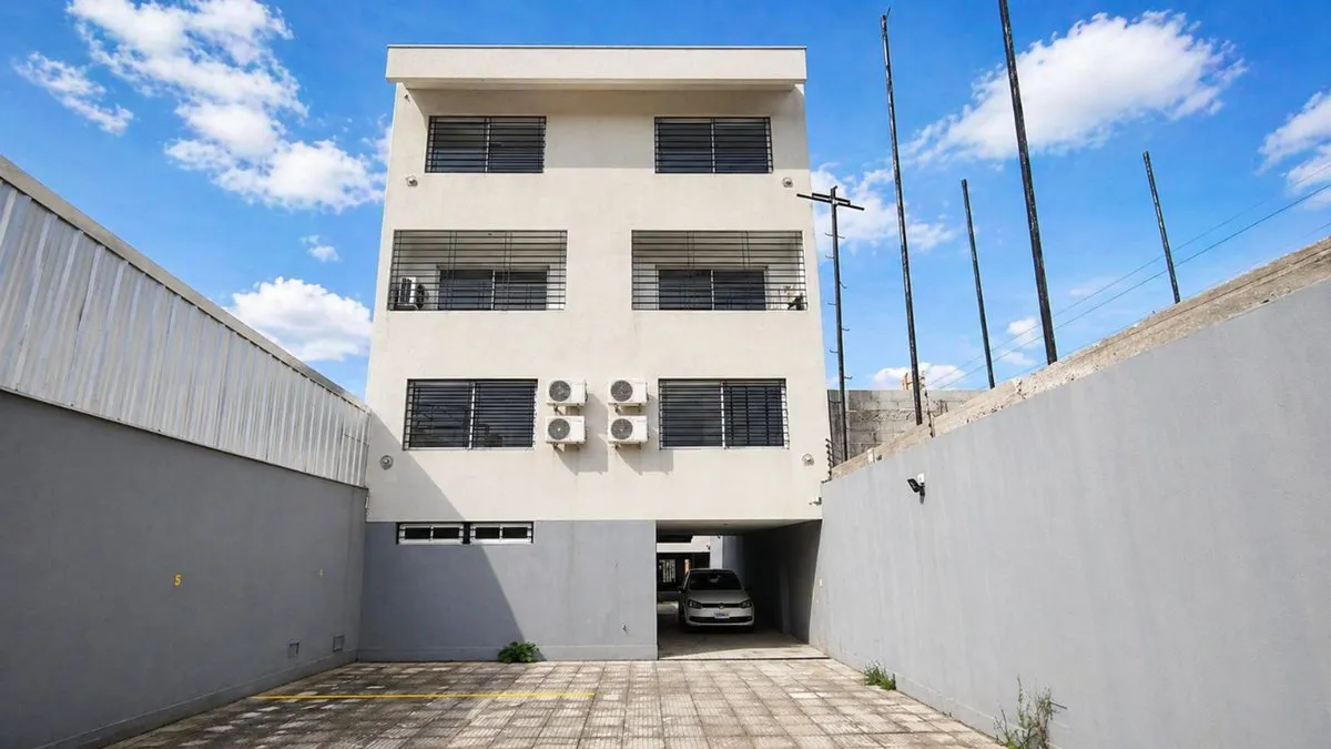 Alquiler Departamento 3 Amb Balcón Cochera Bernal
