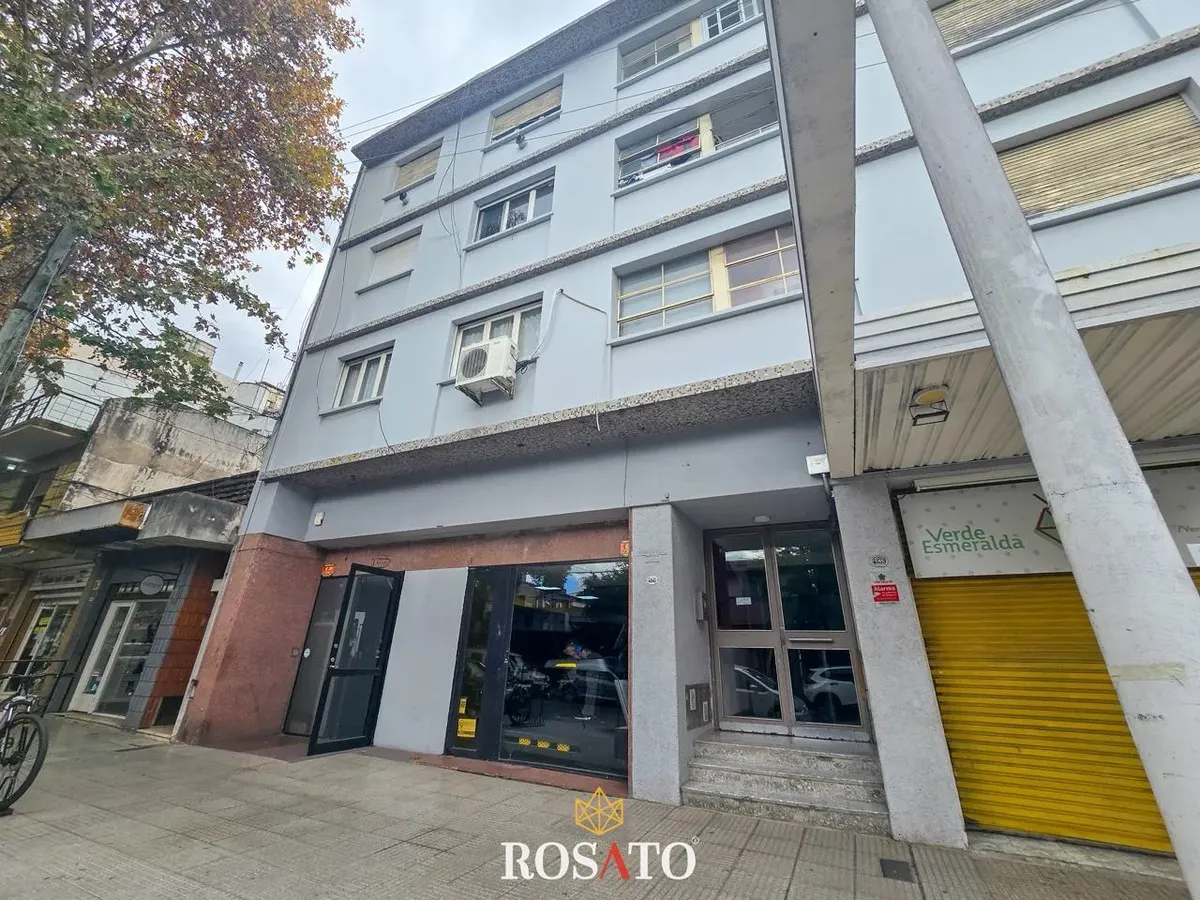 Alquiler Departamento 2 Ambientes En Villa Lugano 2° Piso Por Escalera