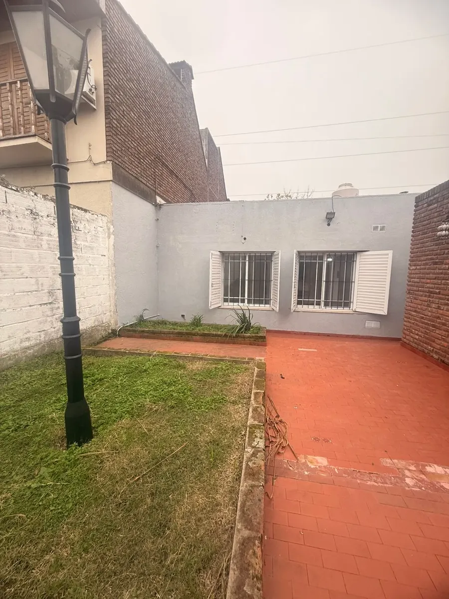 Casa 3 dormitorios, quincho y parrilla