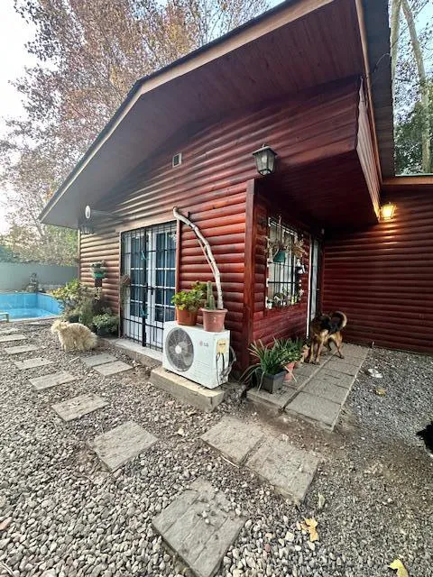 2-bedroom house, garden and pool