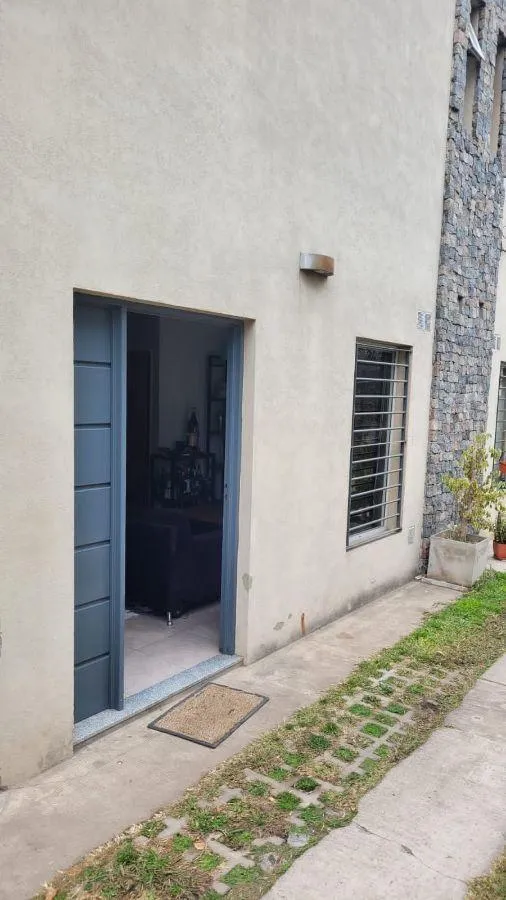 Dúplex En Venta De 2 Dormitorios C/ Cochera En Monte Grande