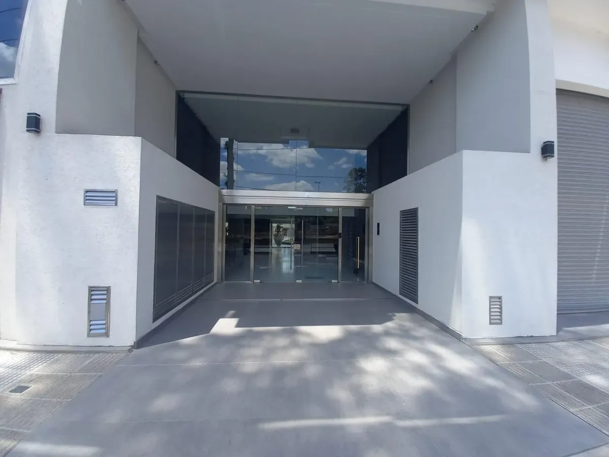 En Alquiler 2 Amb. Con Cochera, Canning Center