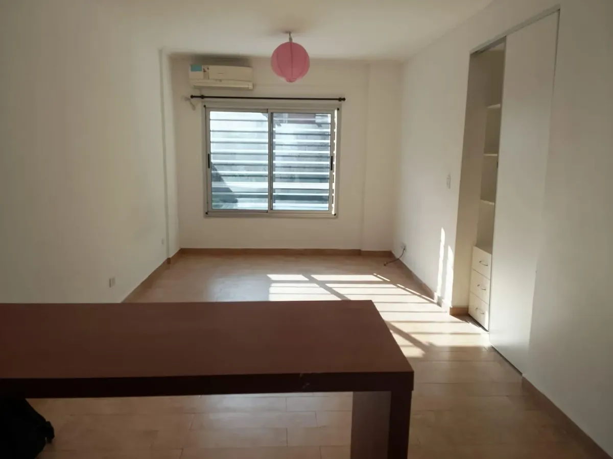 Alquiler Departamento Monoambiente , En Tres De Febrero