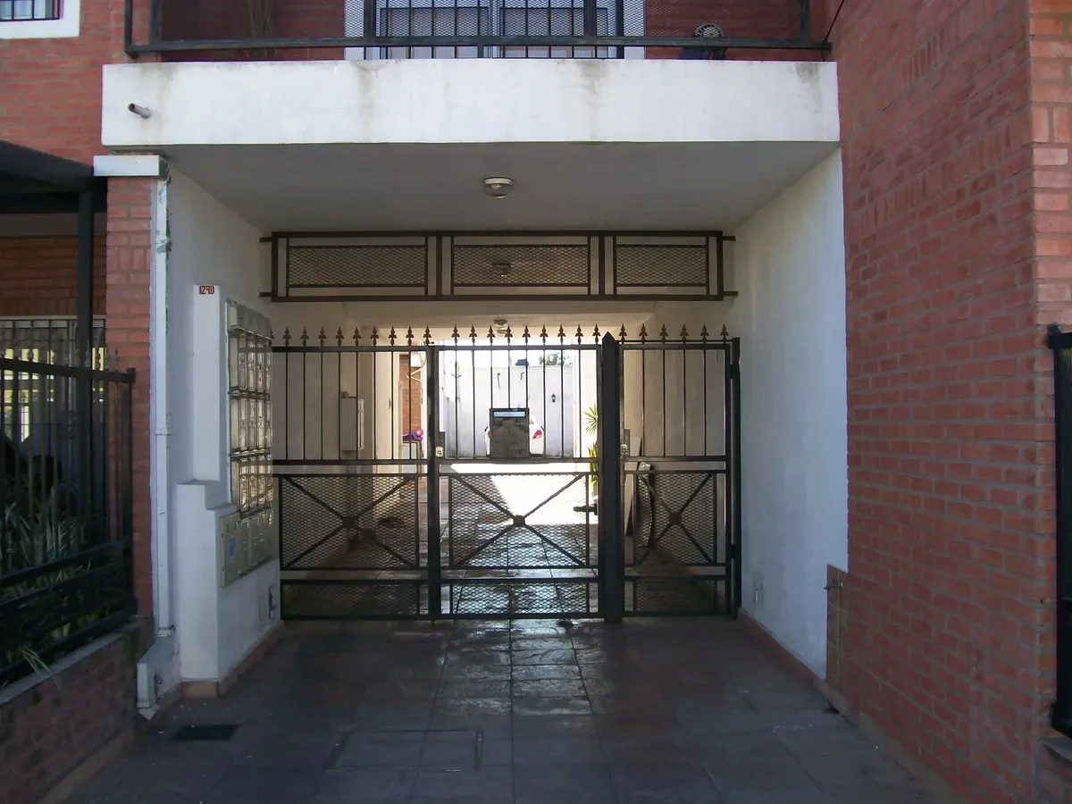 Duplex 3 Amb C/frente A 1 Cuadra De Av Don Bosco