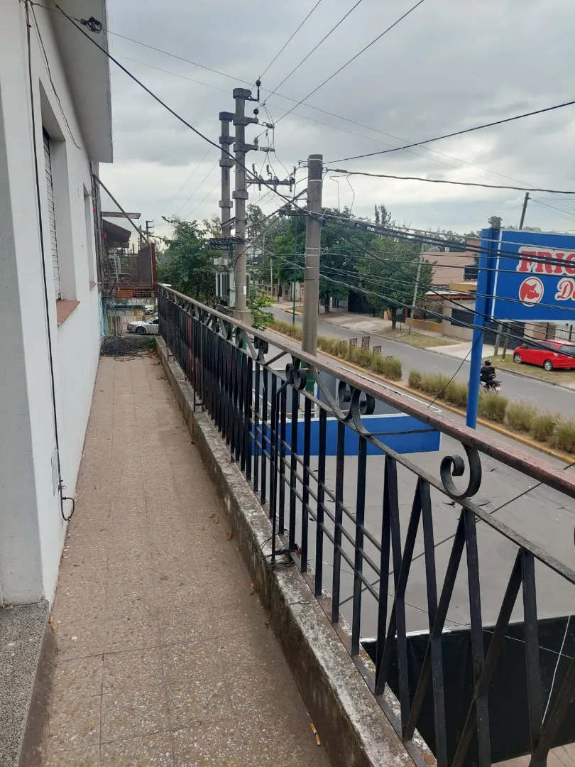 Departamento En Alquiler Con 2 Dormitorios, En Ituzaingo