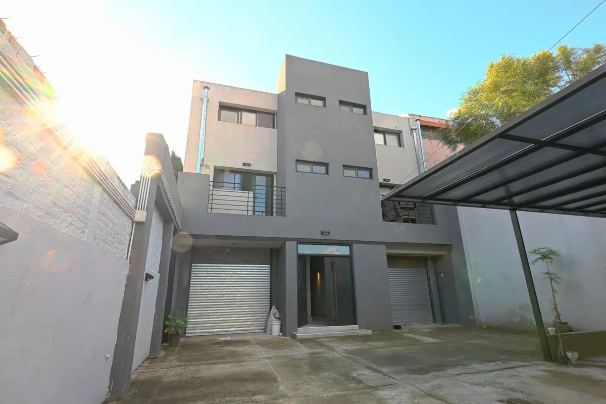 Departamento 2 Ambientes Tipo Duplex Con Doble Cochera En El Palomar
