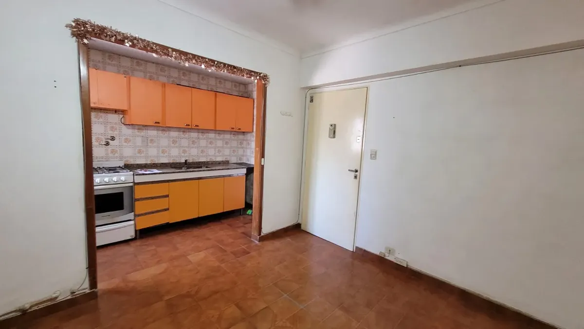 2 ambientes, piso 2, ascensor