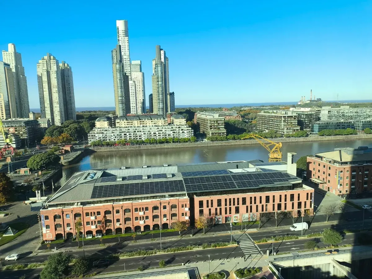 Departamento En Alquiler 3 Ambientes En Puerto Madero, Luminoso Y Vista Abierta