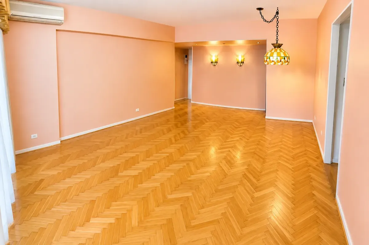 Hermoso 4 Amb Al Frente Con Balcón, 3 Baños, Cocina Amplia Con Comedor Diario Y Patio Cubierto. A 2 Cuadras De José Hernández Y Av. Cabildo