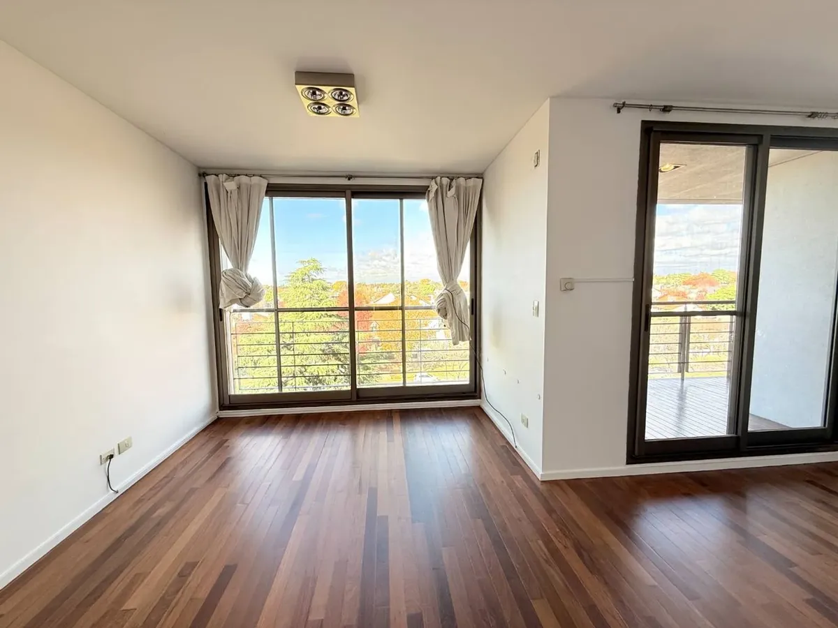 Loft 60 m², varanda e vaga