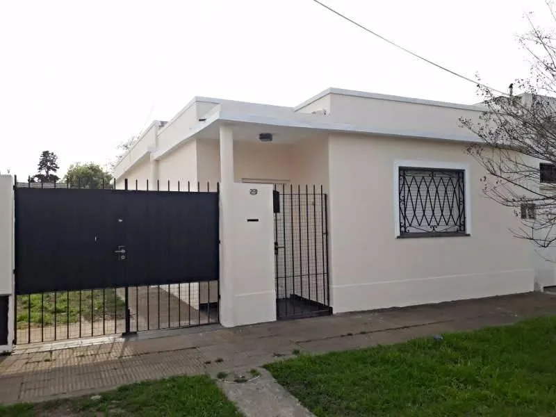 2-bedroom house with patio
