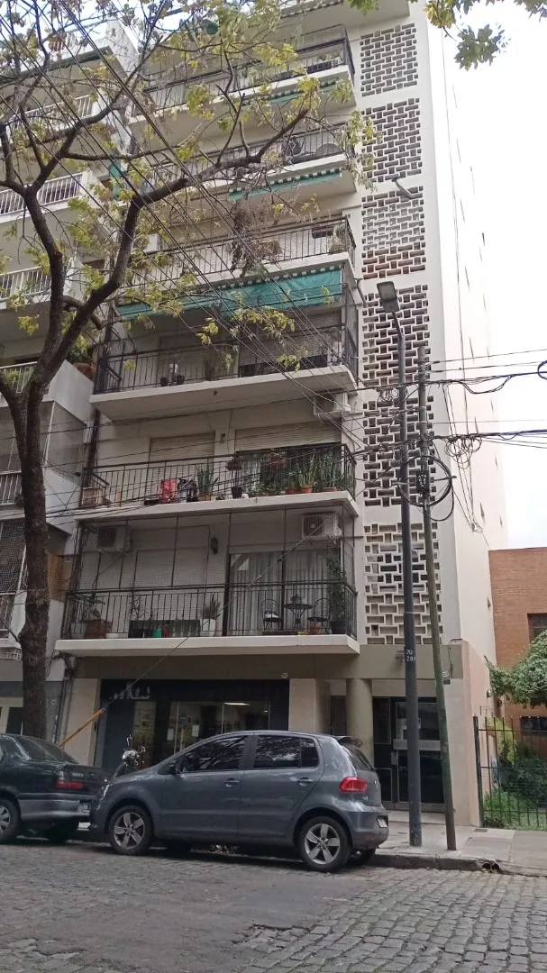 Departamento 2 Ambis Al Contrafrente Con Balcon Aterrazado