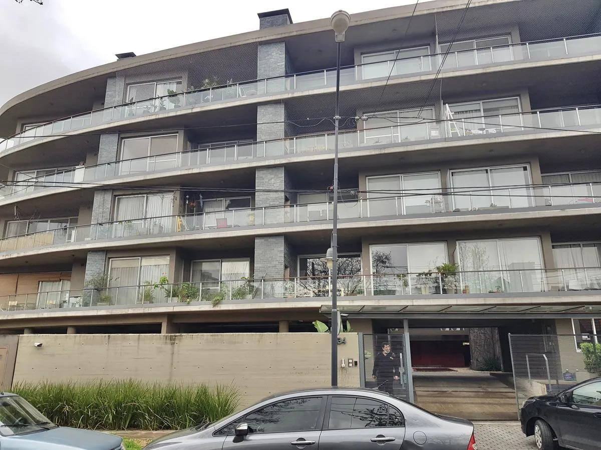 Departamento De Dos Ambientes Con Cochera En El Complejo Palmas Plaza, Tigre