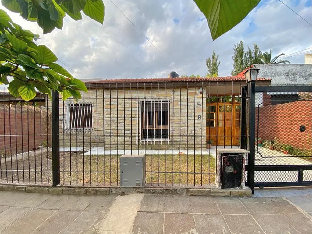 Casa - 3 Ambientes - Merlo Norte