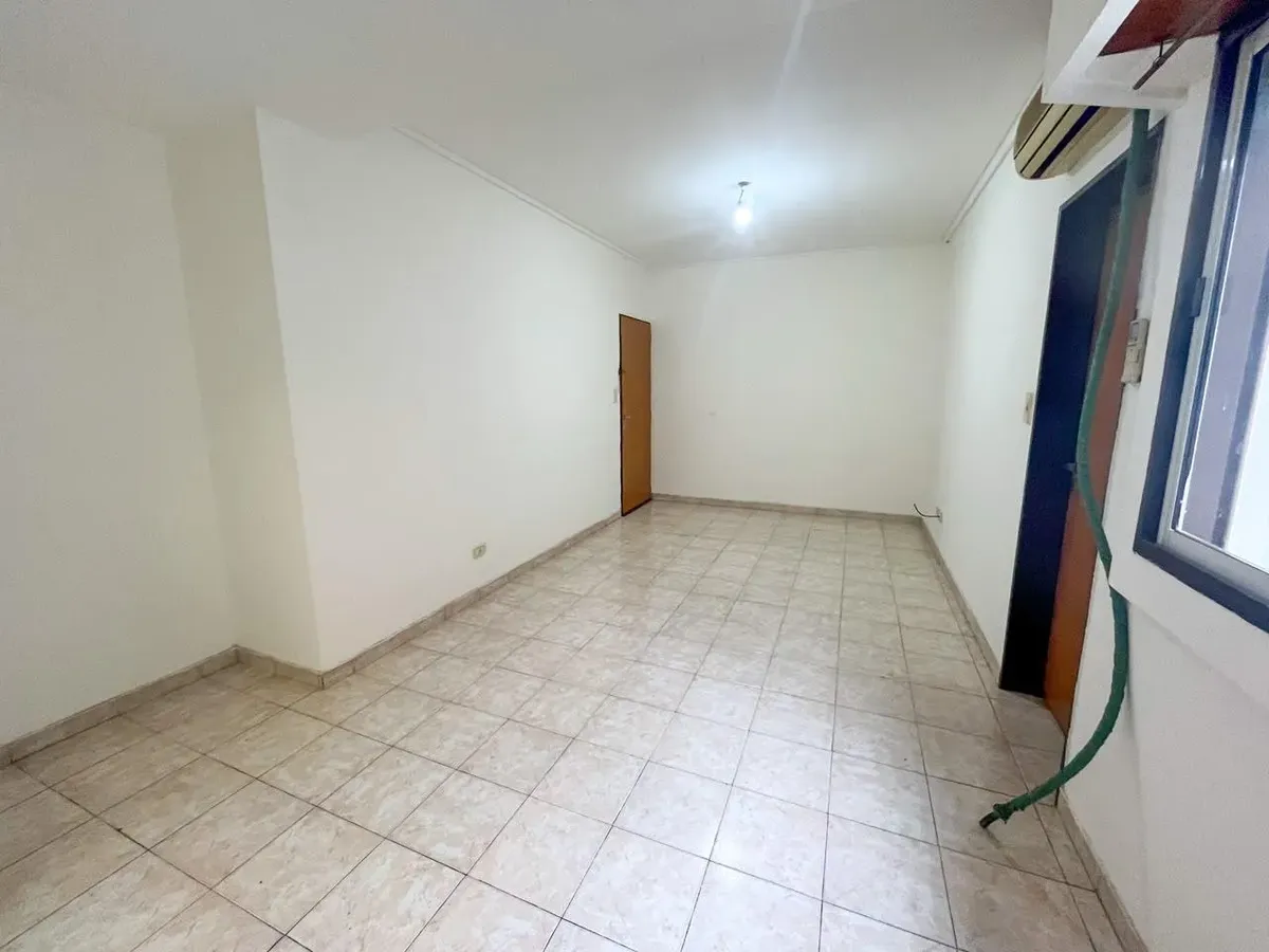 1st floor, 2-room apt Villa Luro