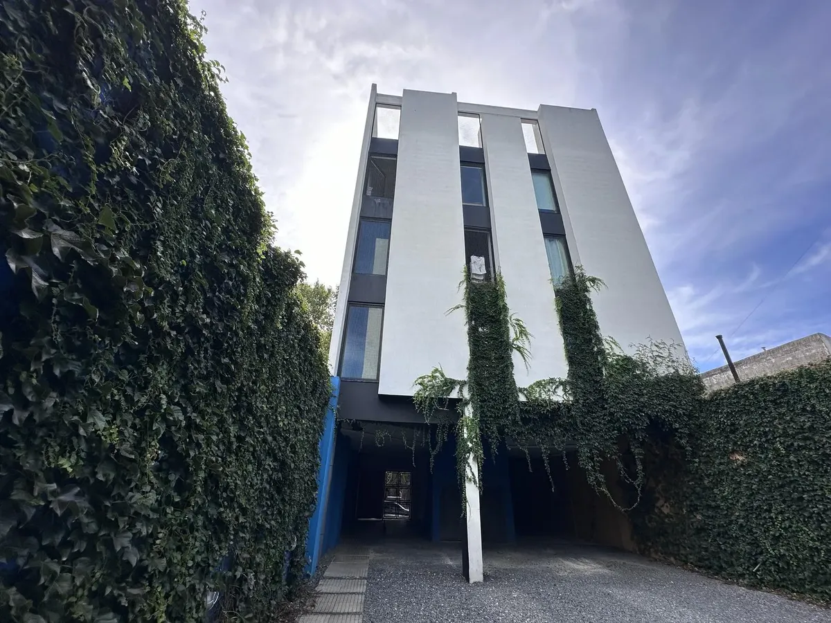 Listing: 2 bedrooms, Quilmes