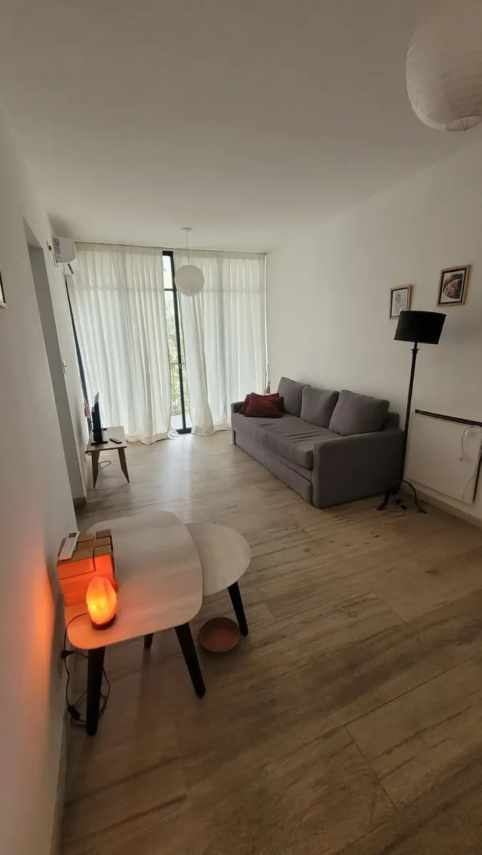Hermoso Departamento Con Muebles En Acasusso A Mts De La Estacion De Tren