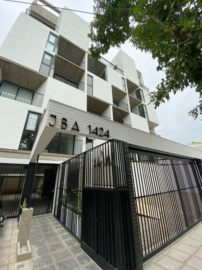4th floor with balcony and SUM