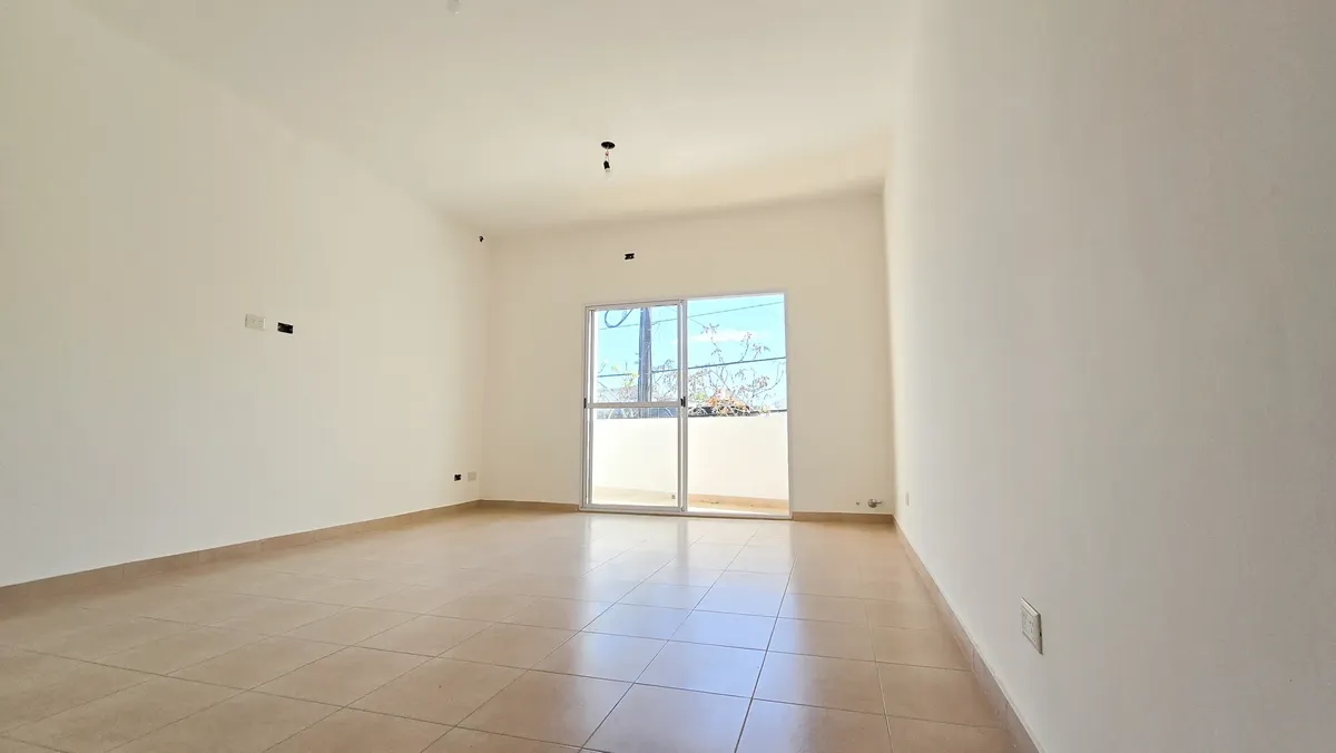 Alquiler De Departamento 3 Ambientes Con Balcón Al Frente Y Gran Terraza En Avellaneda