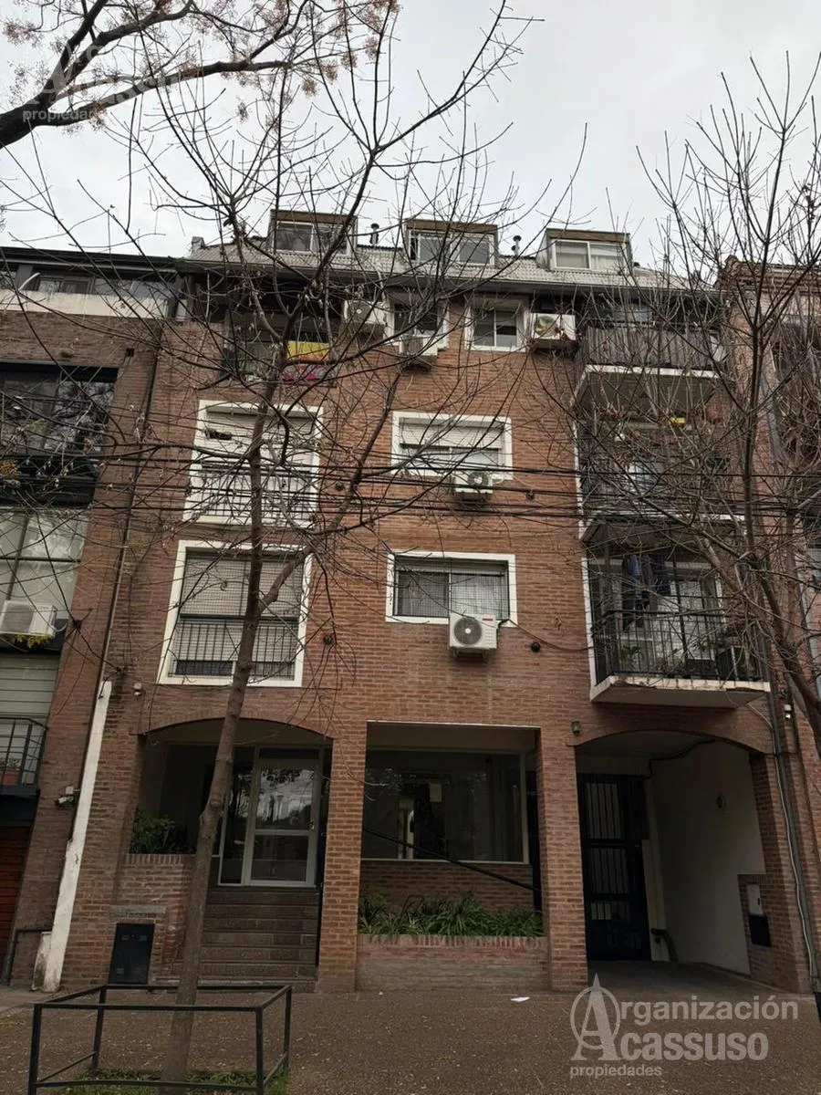 Studio with balcony and parking