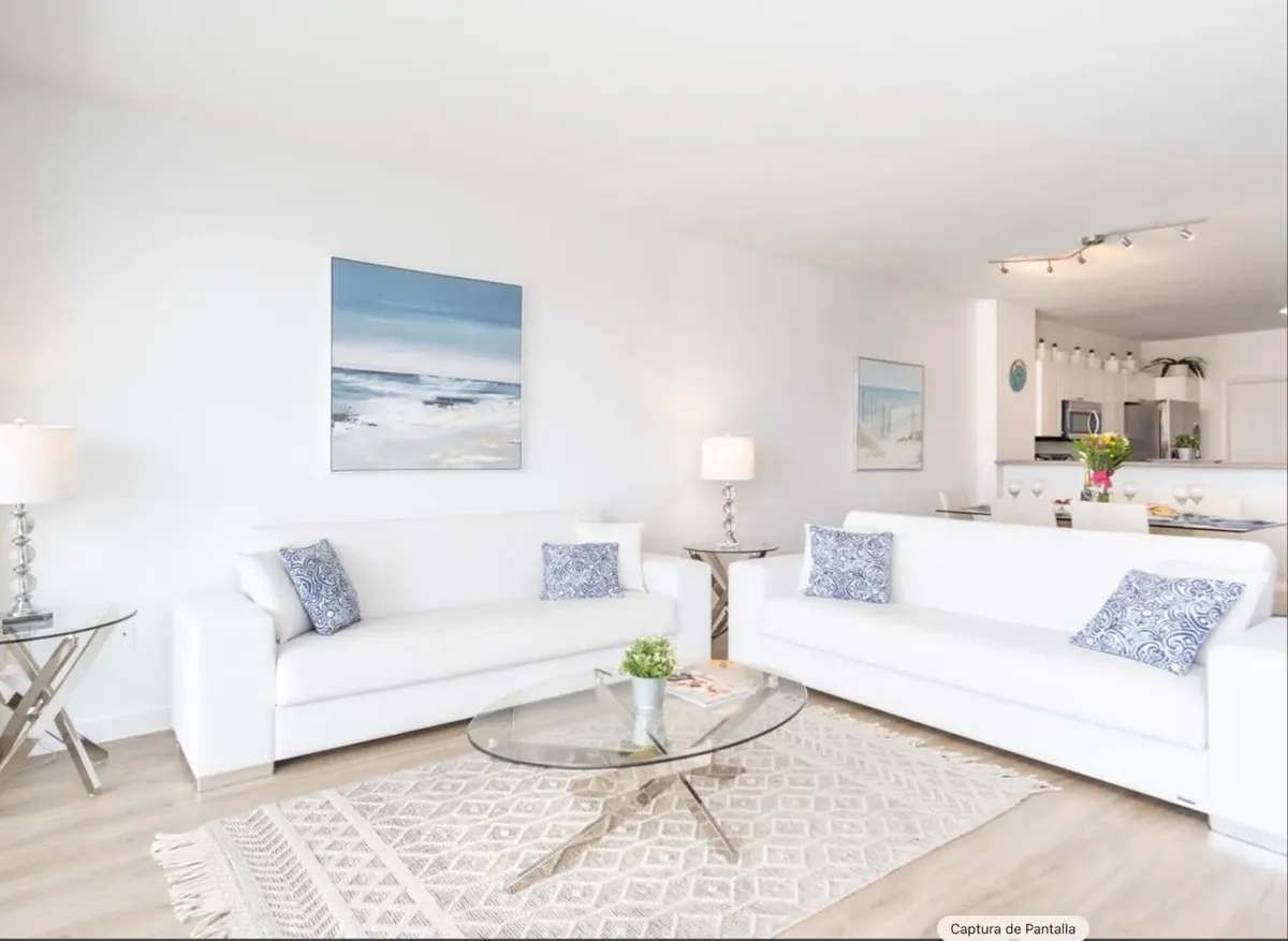 2BR frente al mar, balcón