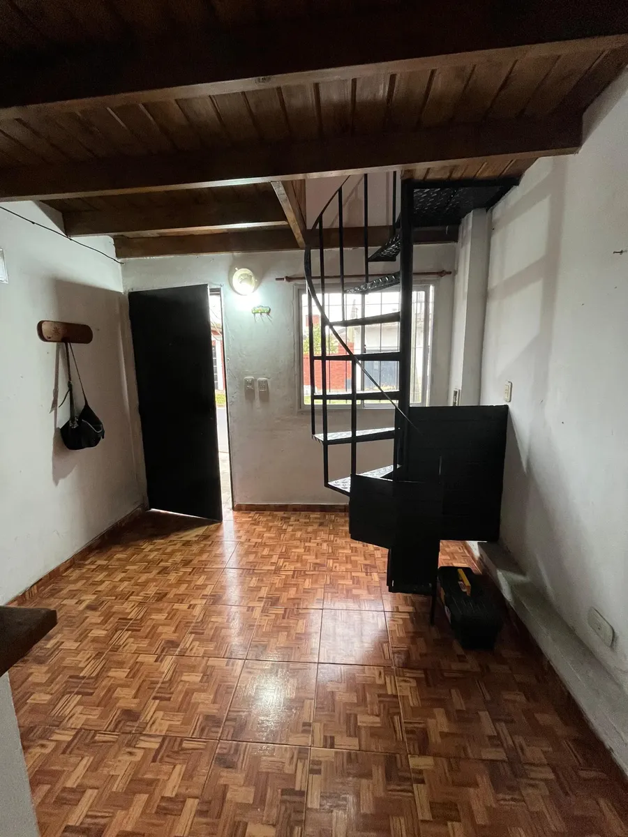 Departamento 2 Ambientes En Alquiler A Metros Estación Ezeiza