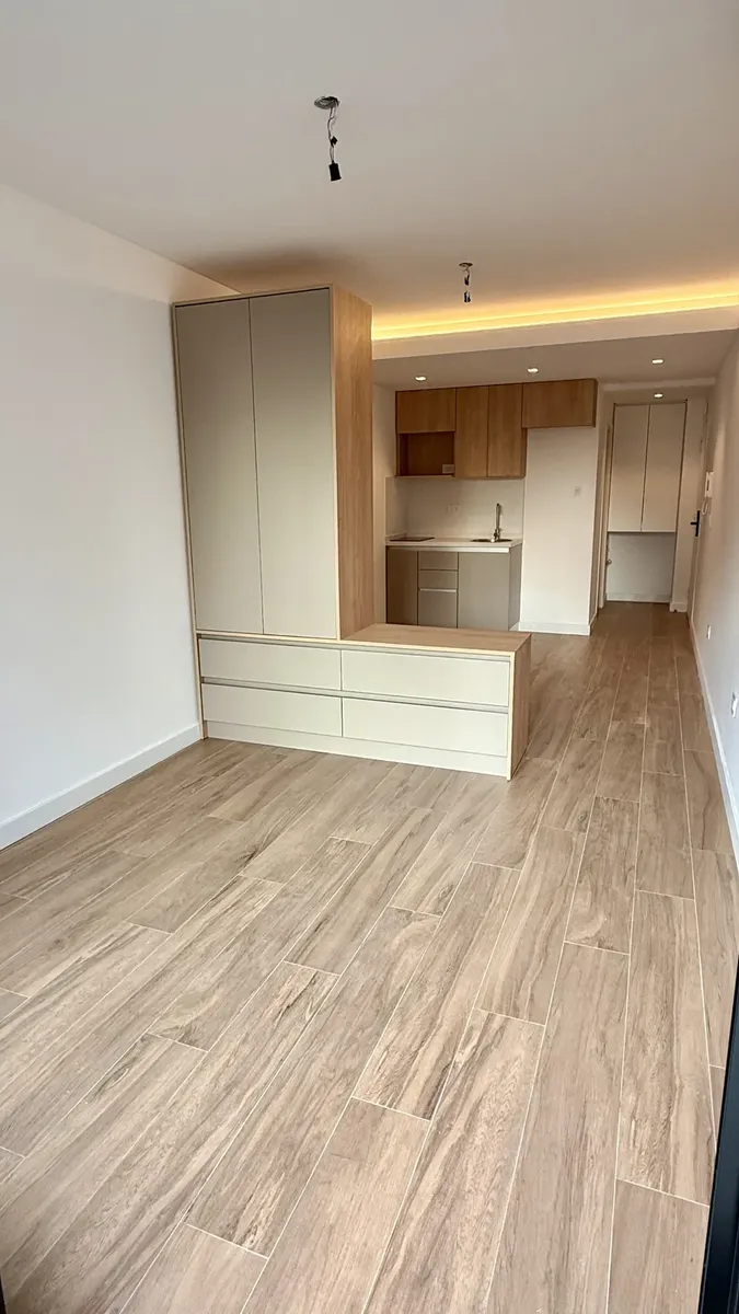 3rd-floor north studio