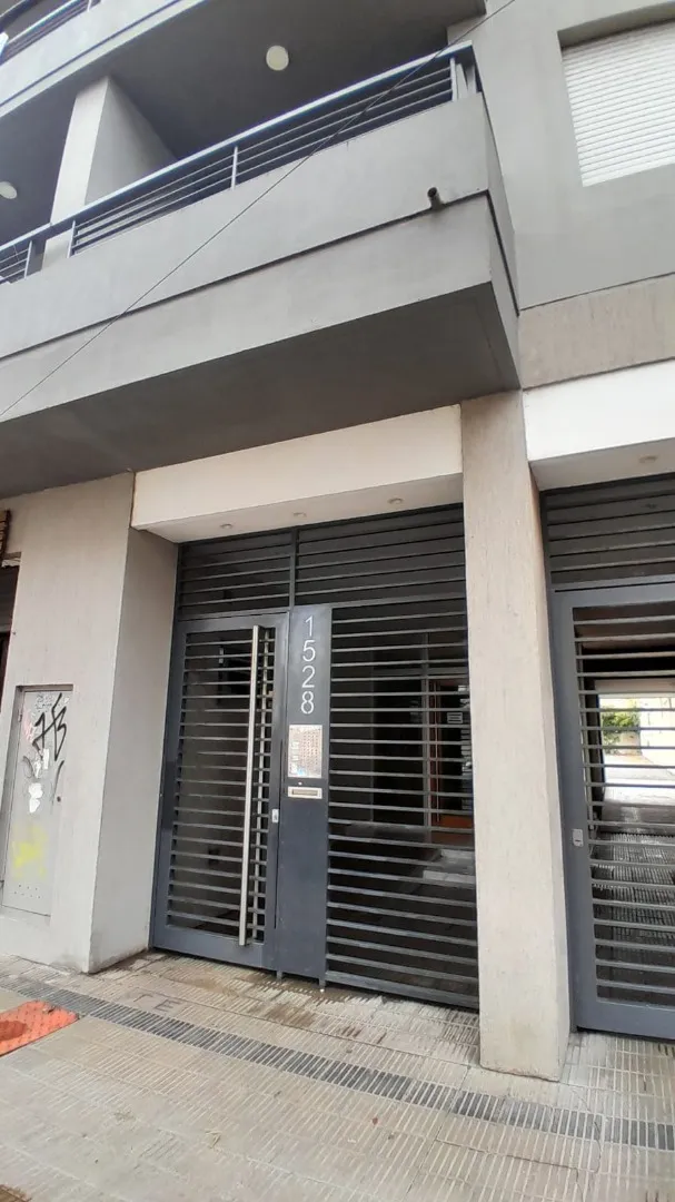 Alquiler Monoambiente Av. 13 Entre 63 Y 64