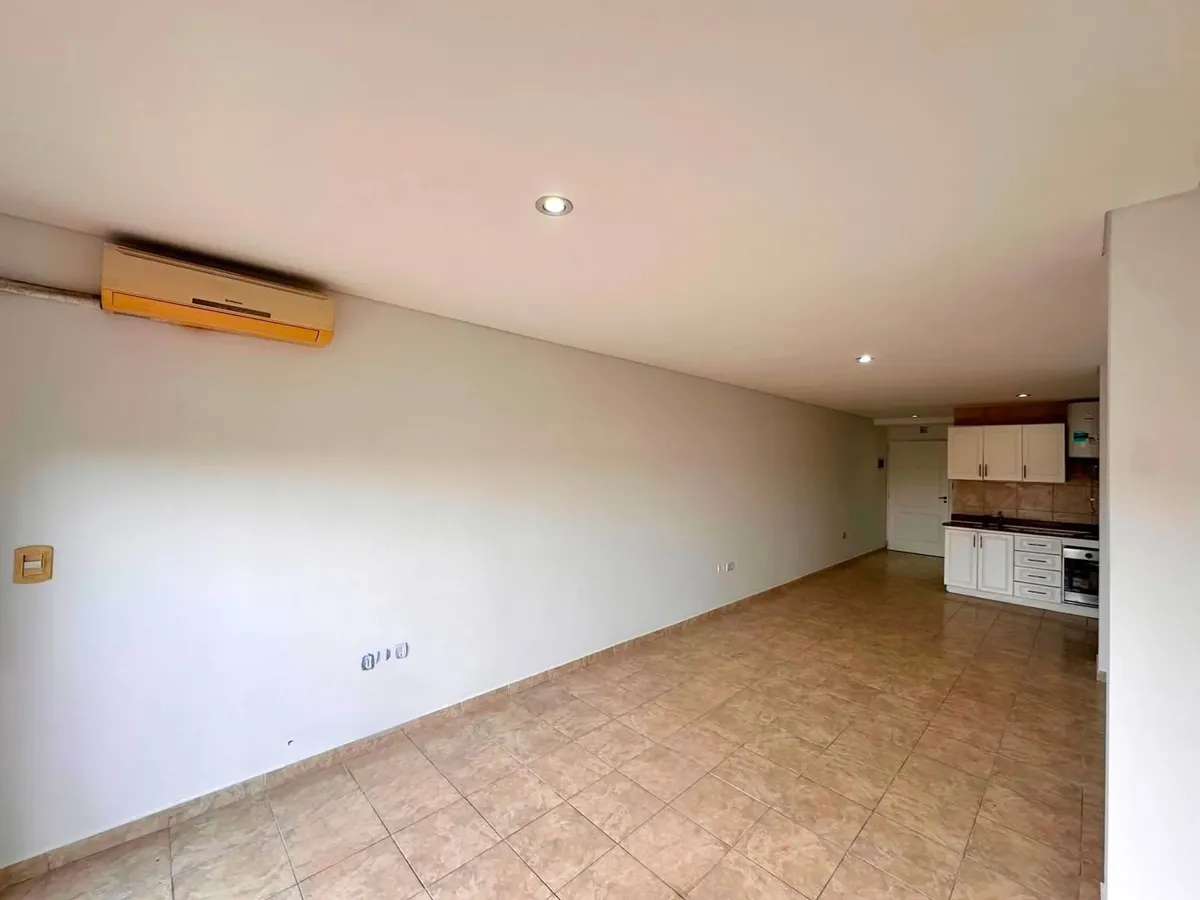 Alquiler Monoambiente -chacarita- Balcon Y Cochera