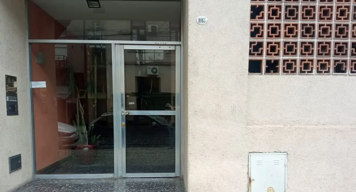 Alquiler - Departamento 2 Ambientes C/patio - Colegiales