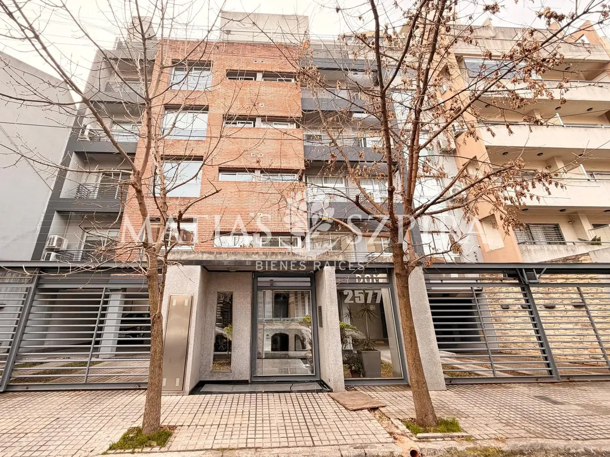 1st-floor balcony unit