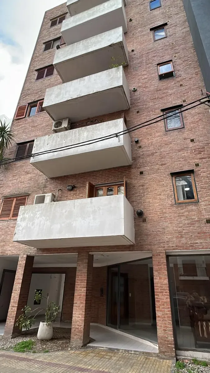 4th-floor, balcony and AC