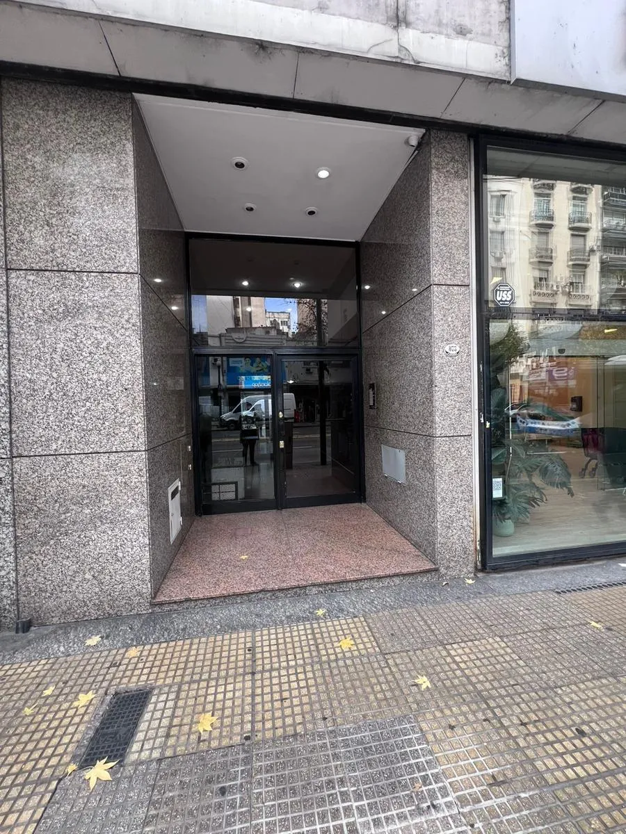 Monoambiente Amueblado En Av. Córdoba Al 800 San Nicolás Apto Profesional