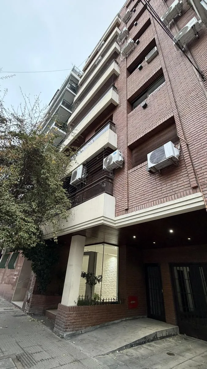 Departamento En Alquiler 2 Ambientes Con Balcon En Villa Crespo Loyola 200
