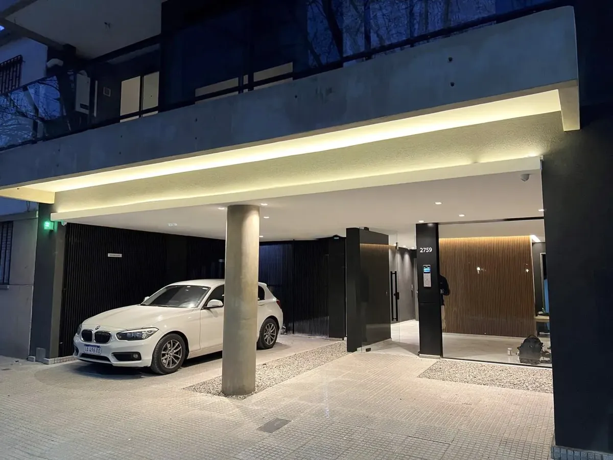 7th floor with terrace and parking