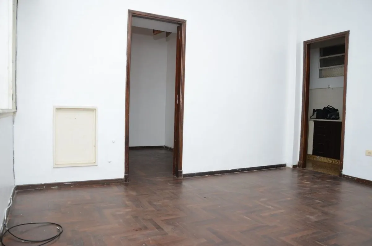 Alquiler Departamento 2 Ambientes Y Patio Pb Devot