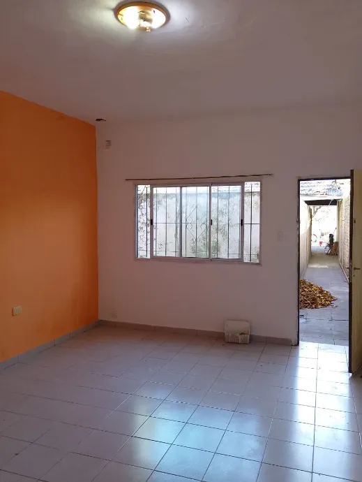 PH with patio and garage in Morón