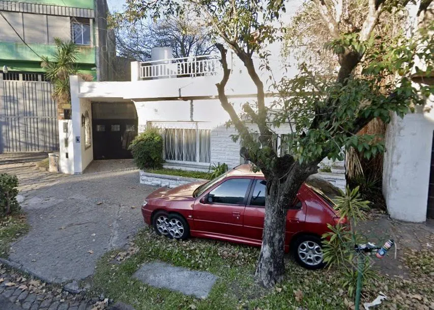 2-bedroom house with garage