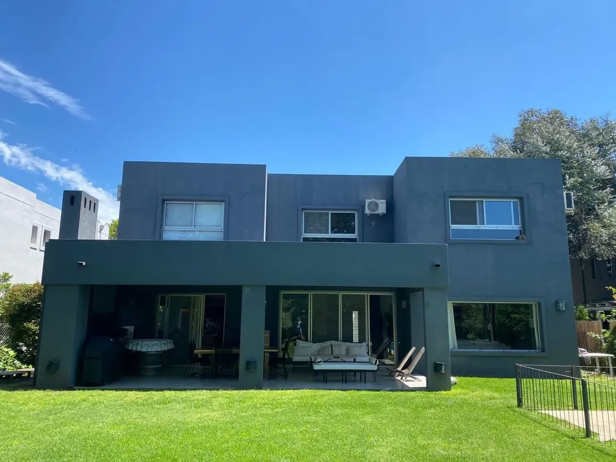 Casa En Alquiler En Santa Barbara, Tigre, G.b.a. Zona Norte