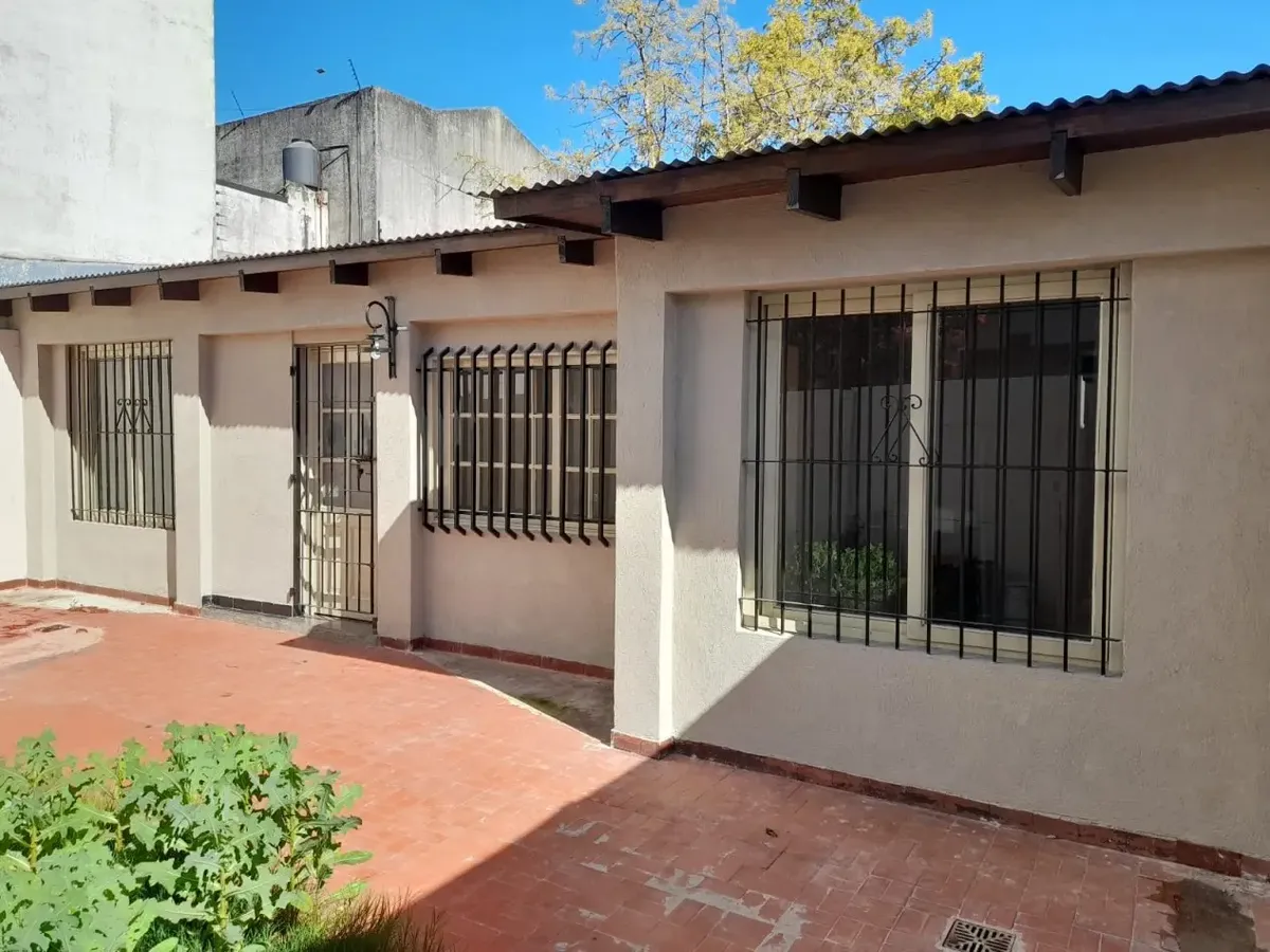 2 ambientes con patio y gas