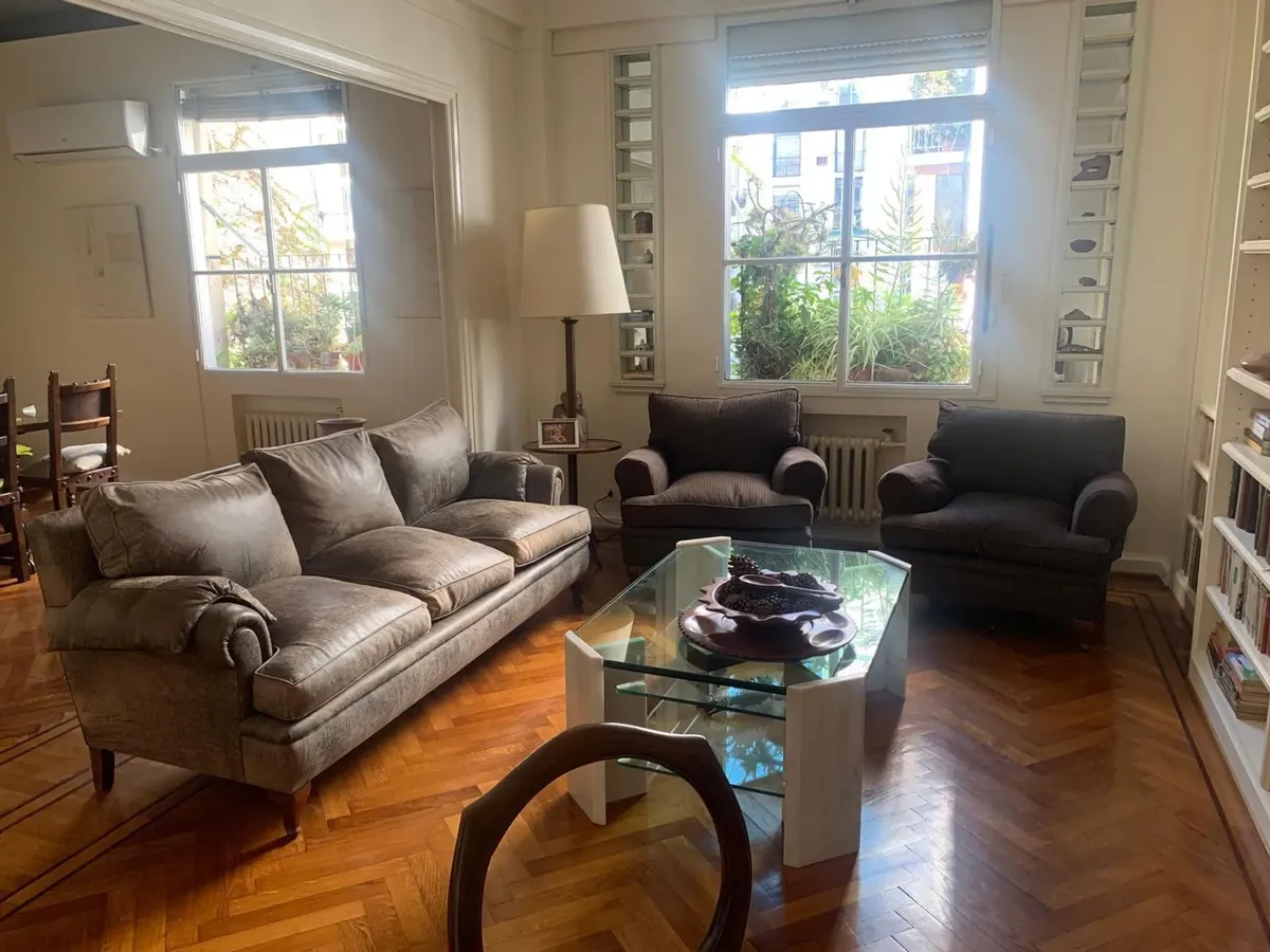 4-room apartment with balcony