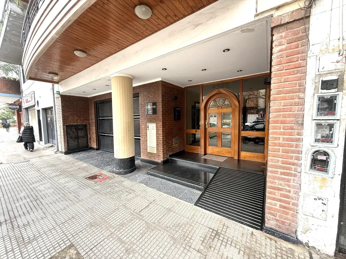 1 Amb - Sin Expensas! - Balcon Al Contrafrente!