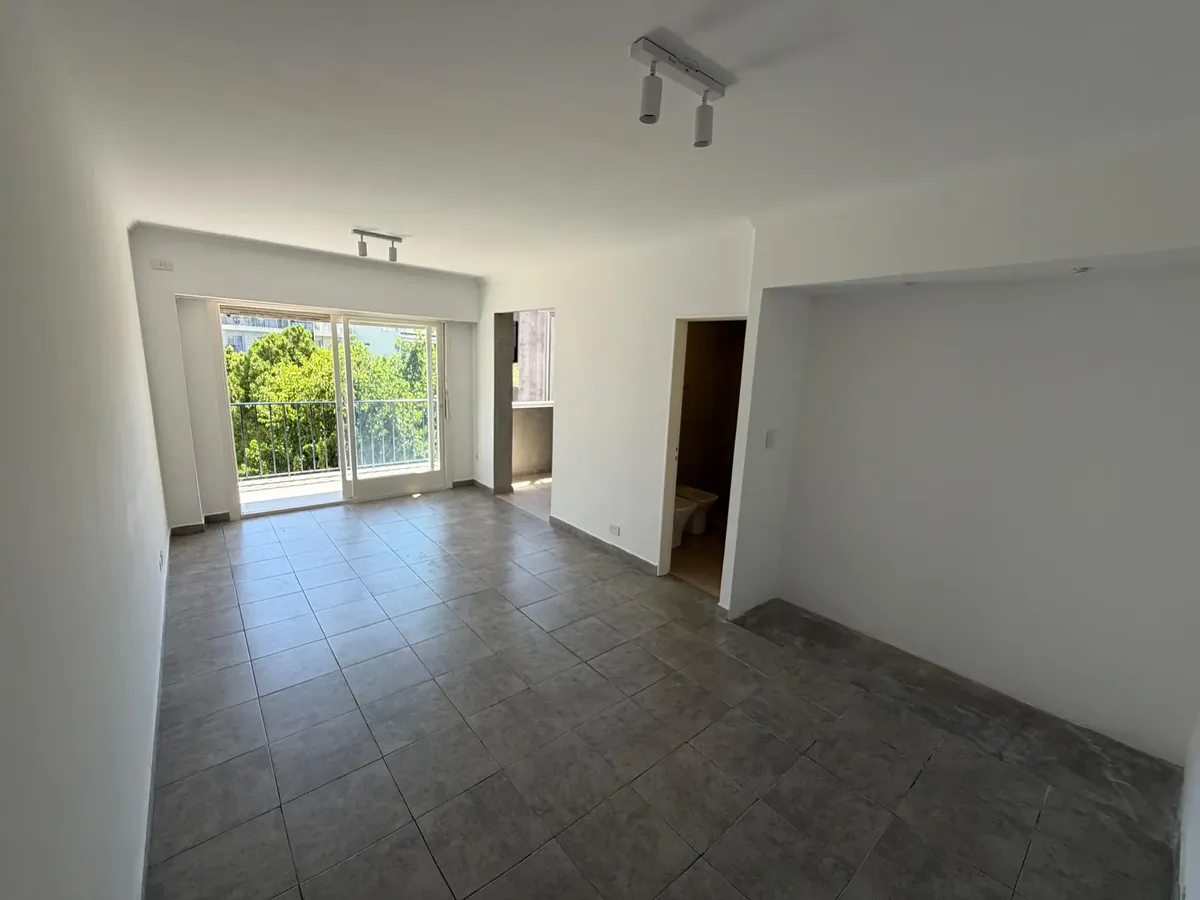 Estúdio 32 m² com varanda