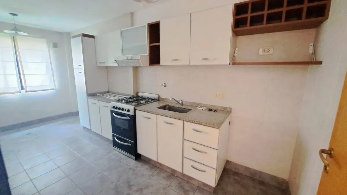 3 Ambientes Con Balcón Terraza En Villa Urquiza