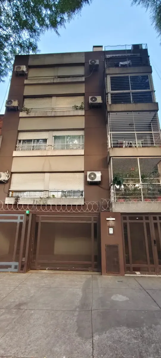 4 ambientes con balcón terraza