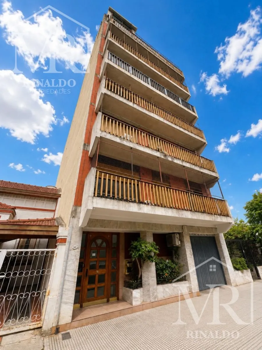 Alquiler | Departamento 2 Ambientes - Barrio De Floresta