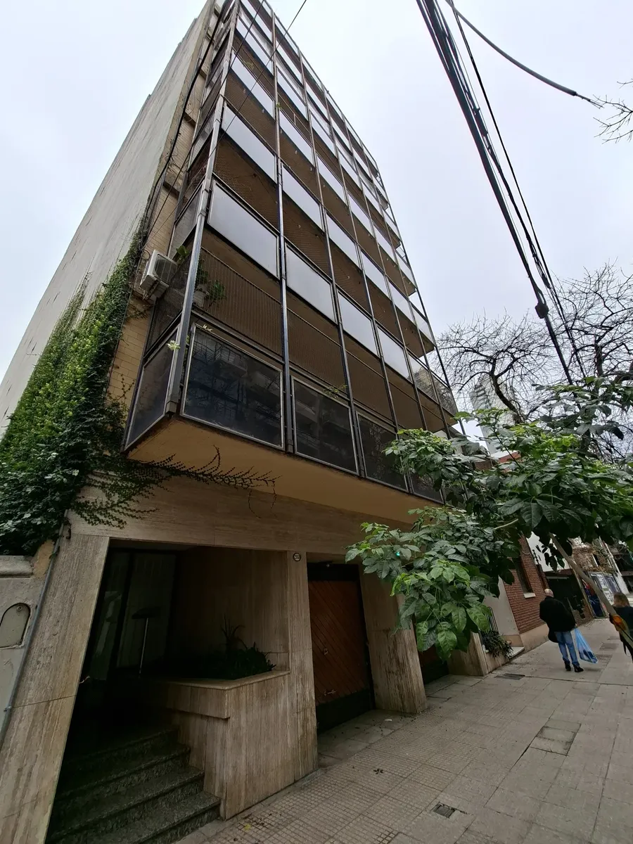 Bajas Expensas. 2 Amb Muy Bien Ubicado, Frente A Super Coto, A 1 Cuadra De Libertador, A 8 Del Subte Y A 2 De Av Congreso. Cerca De Club Ciudad Sport Club. A 6 Cuadras De Estacion Nuñez